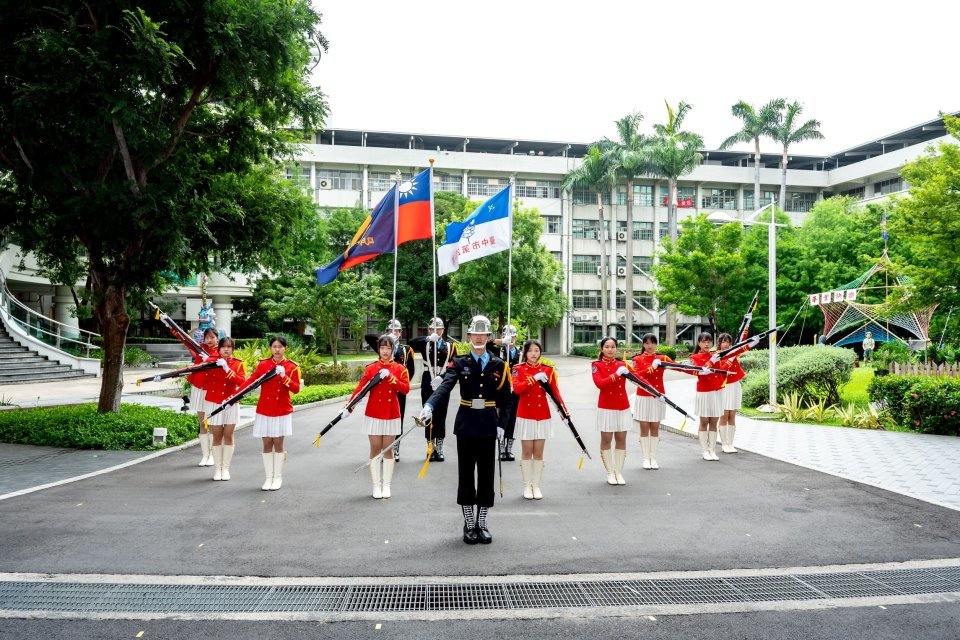 明道中學儀隊獲國防部全國儀隊競賽亞軍