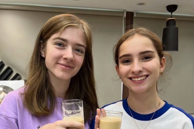 草屯商工交換學生海蒂及葉琳娜