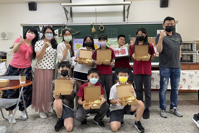 北屯區東光國小推動我的健康餐盤廚藝競賽讓學生重視飲食健康