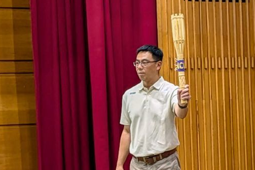 呼應環保永續精神，聖火火把選用桃園復興區特有的竹材手工編製而成