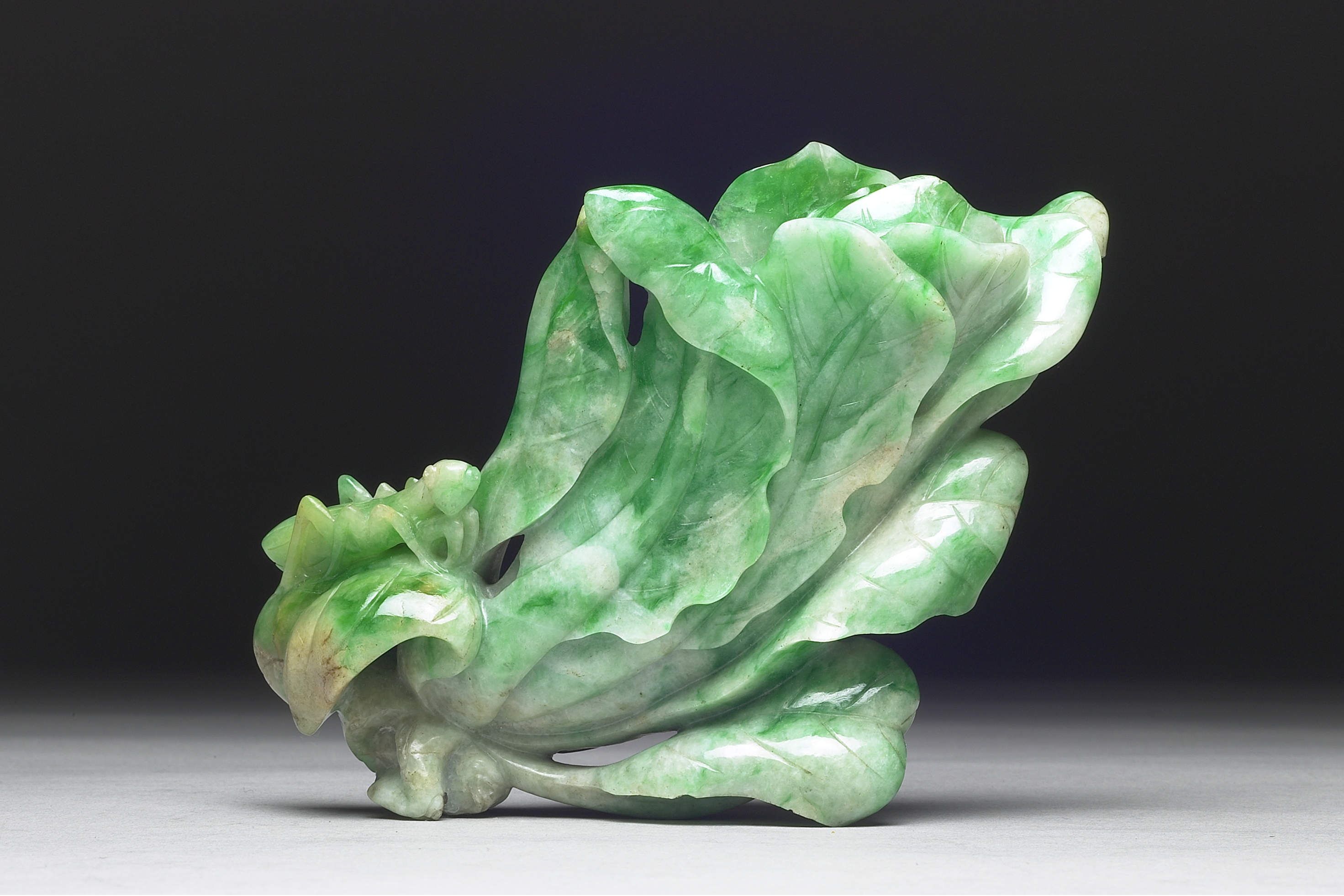 8月4日起，〈清 翠玉小白菜〉代班〈翠玉白菜〉於故宮北部院區展出