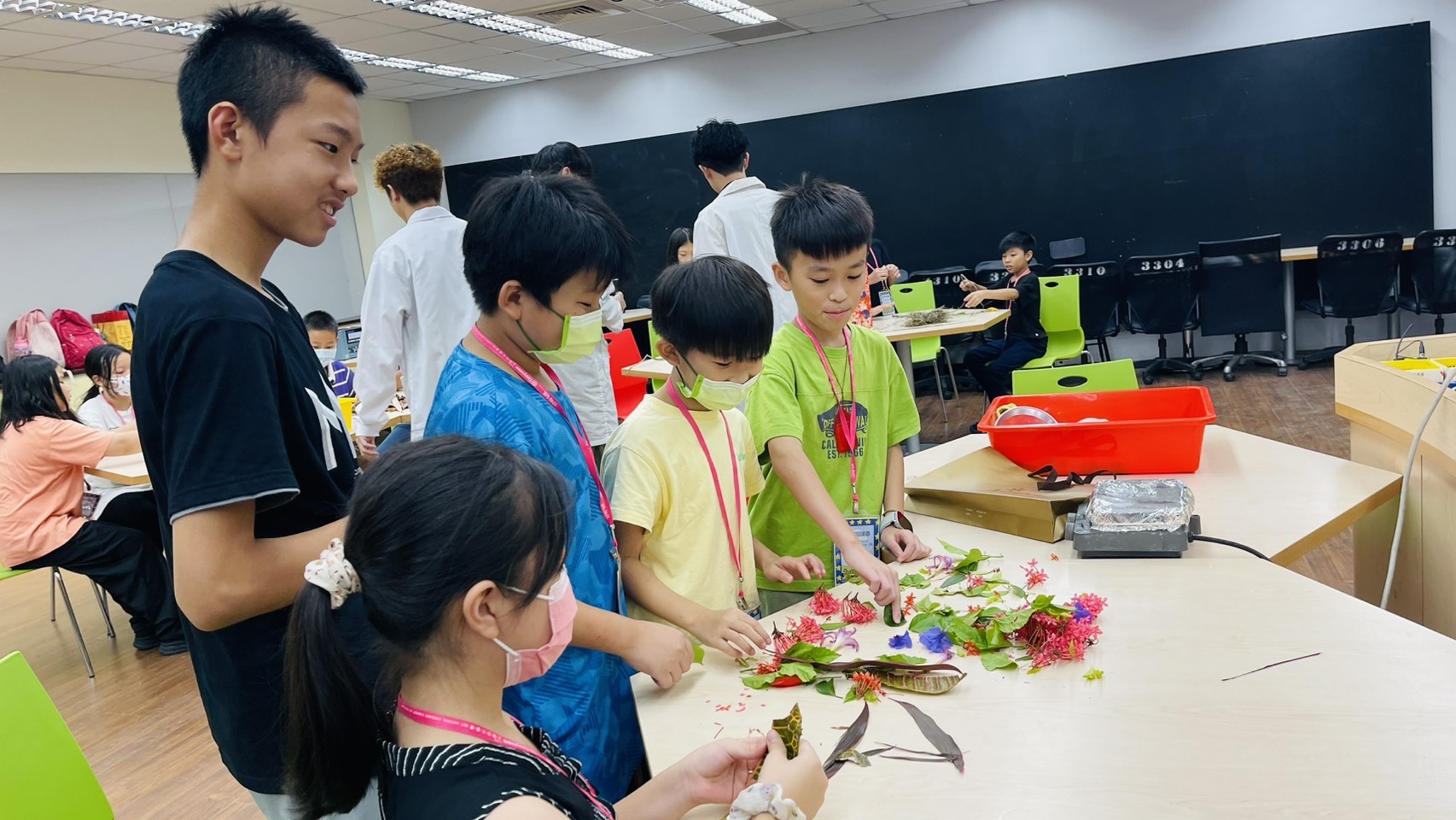 桃園市教育局辦理「2025 Smart Peach桃趣探索中！」暑期學習系列活動