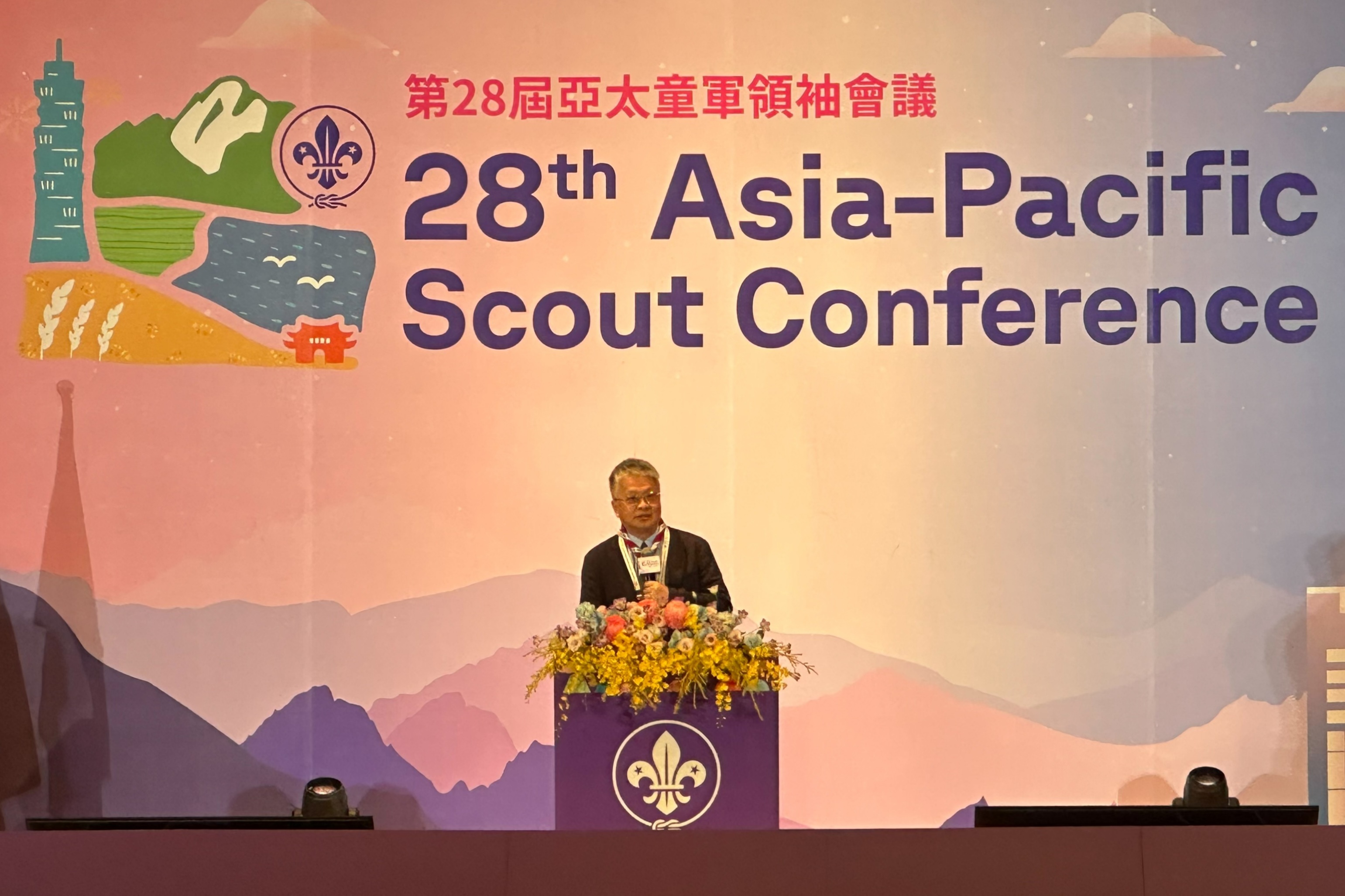 教育部政務次長劉國偉於領袖會議中致詞並鼓勵青年朋友