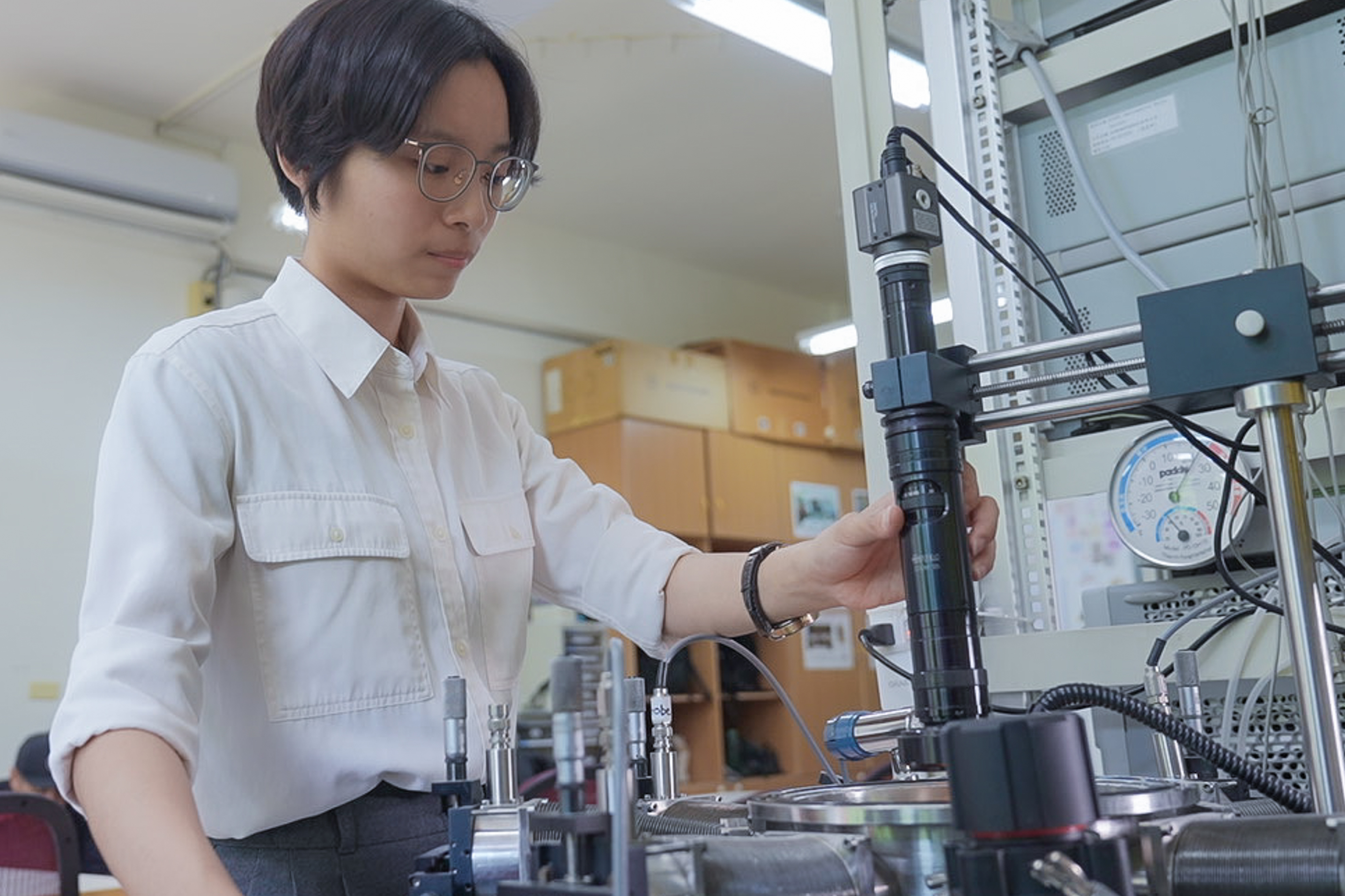 5 光電科學學系郭娟瑋榮獲TSIA 2025半導體獎博士研究生類