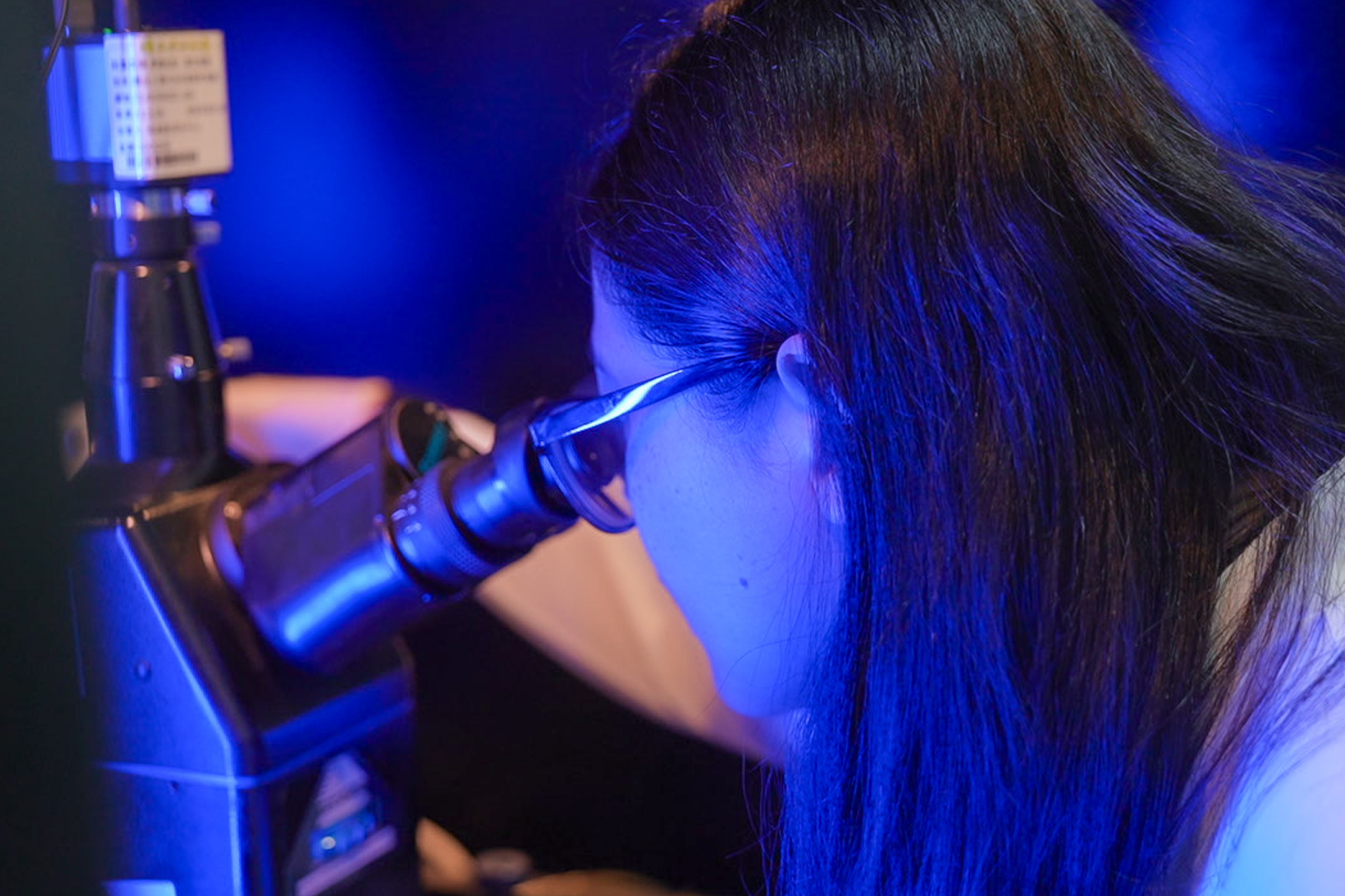 4中山大學電機工程學系郭庭慈榮獲TSIA 2025半導體獎博士研究生類