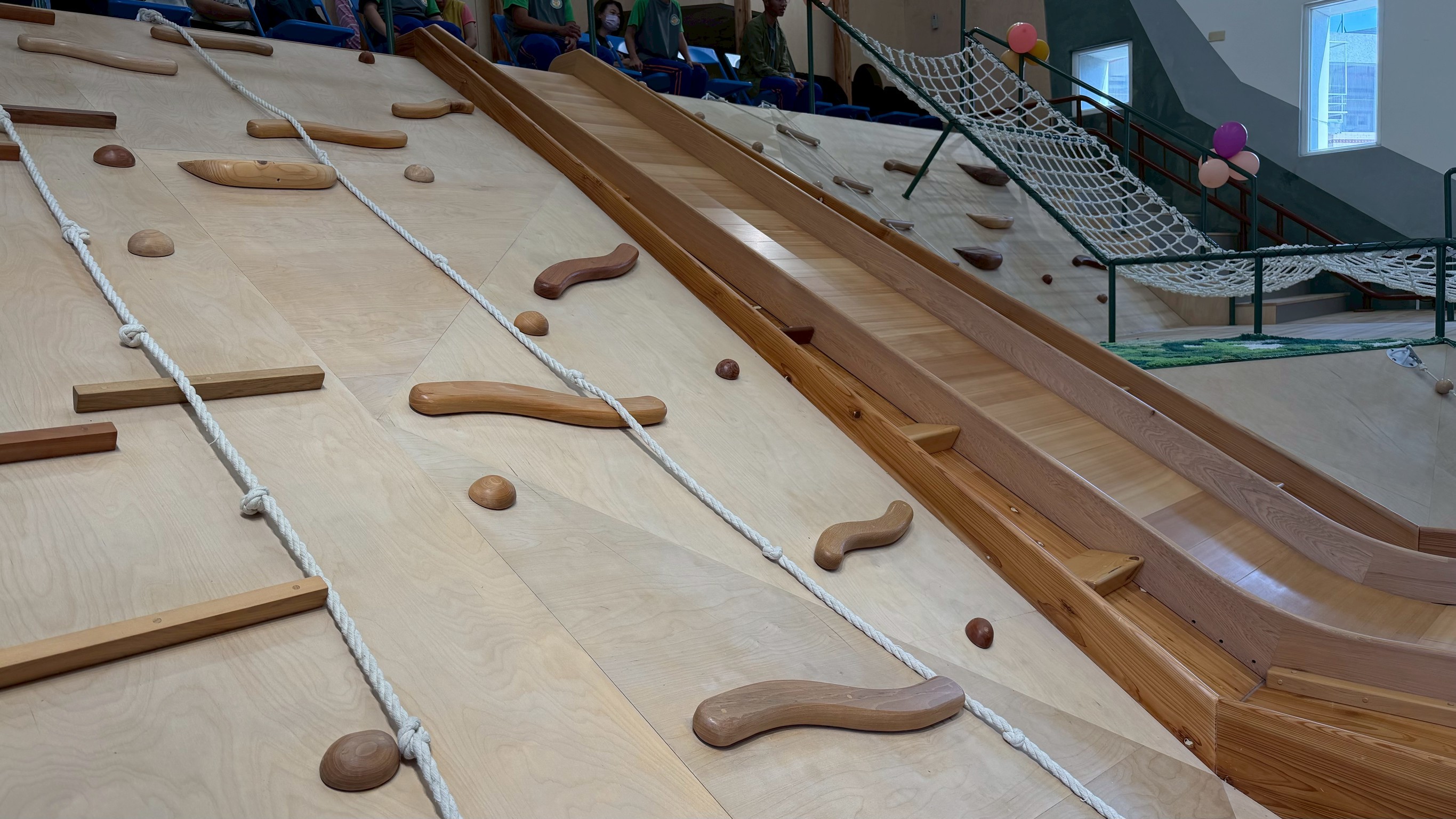 全臺第一座友善身心障礙學生的校園共融攀岩場正式啟用