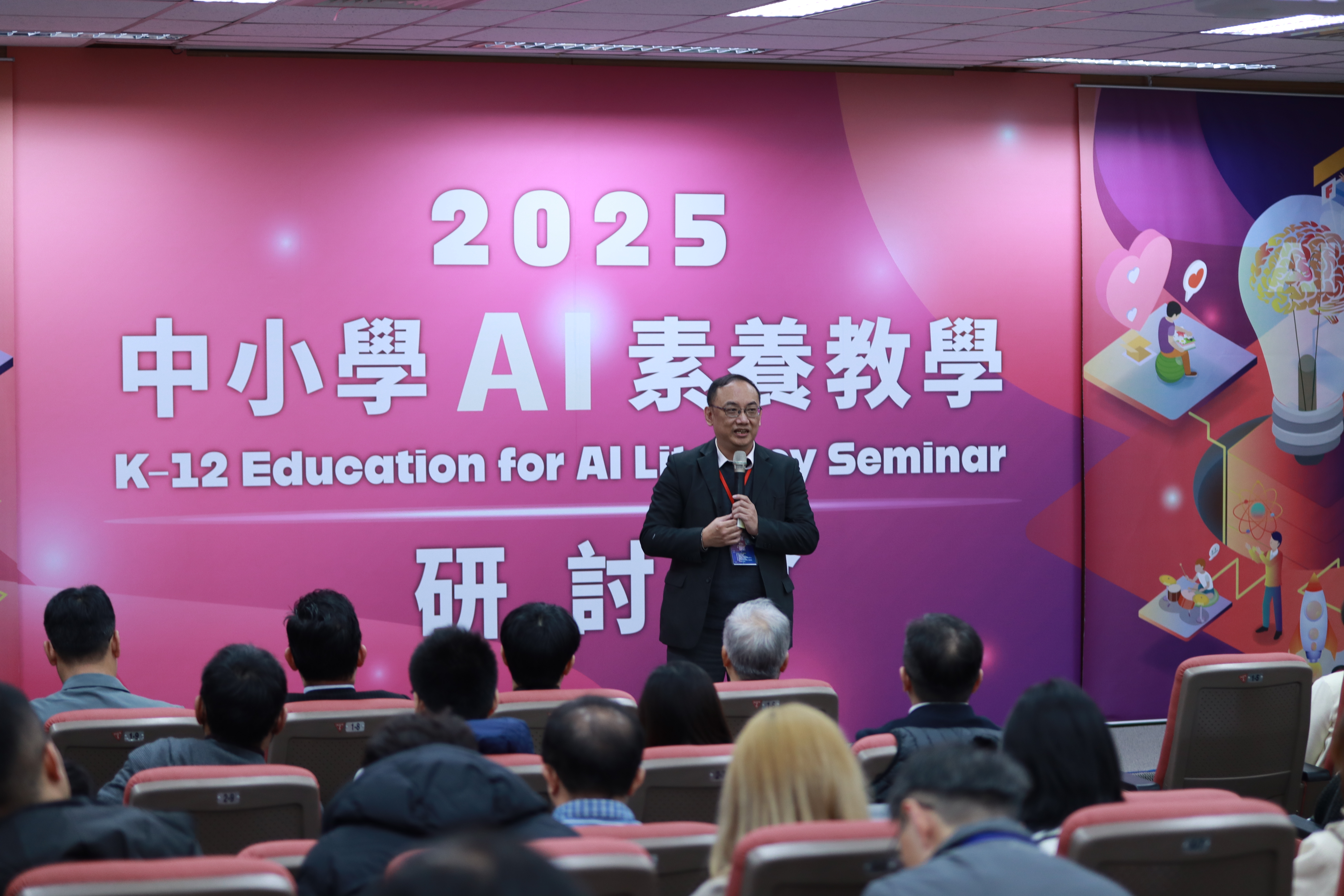 教育部資訊及科技教育司吳穎沺司長致詞 (教育部提供)