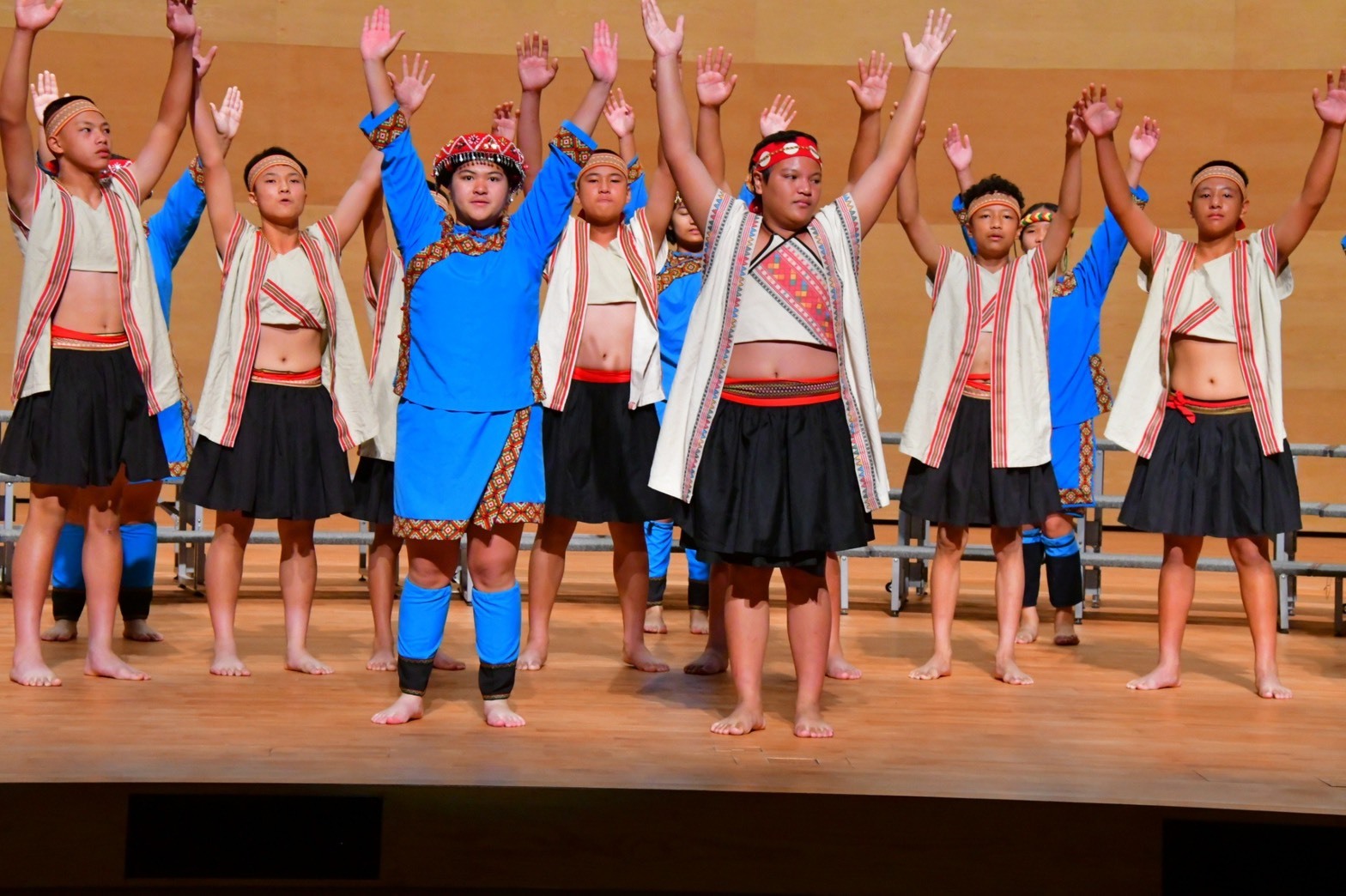 參賽隊伍全力演出