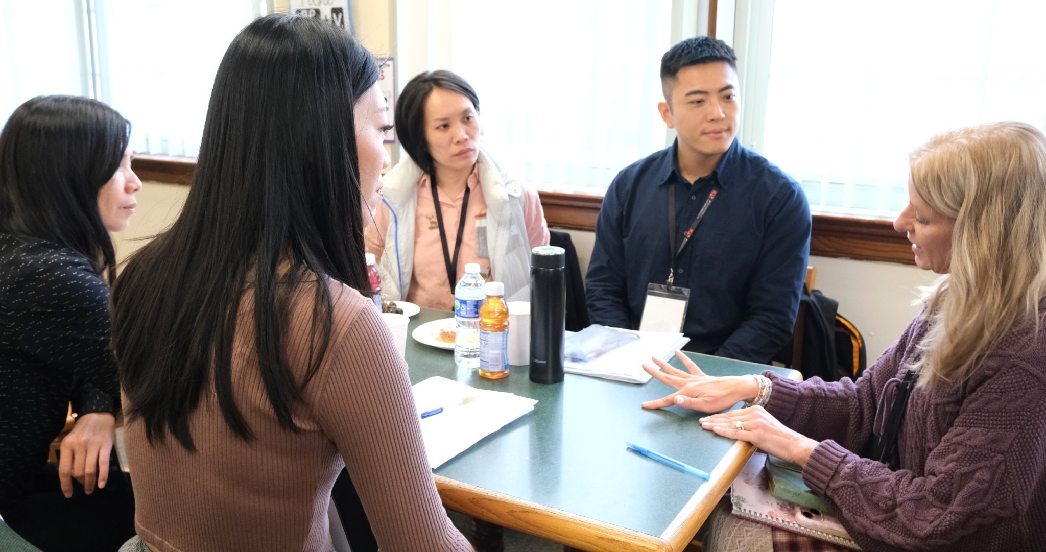 與Ardena School教師交流台美雙語教育政策及教學現況