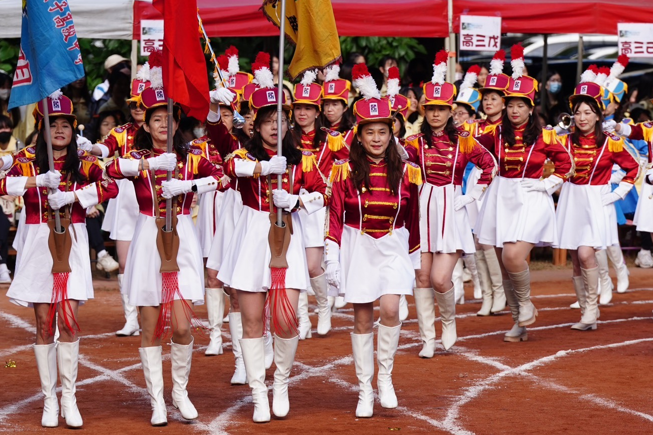 曉明女中畢業校友重振鼓號隊風華