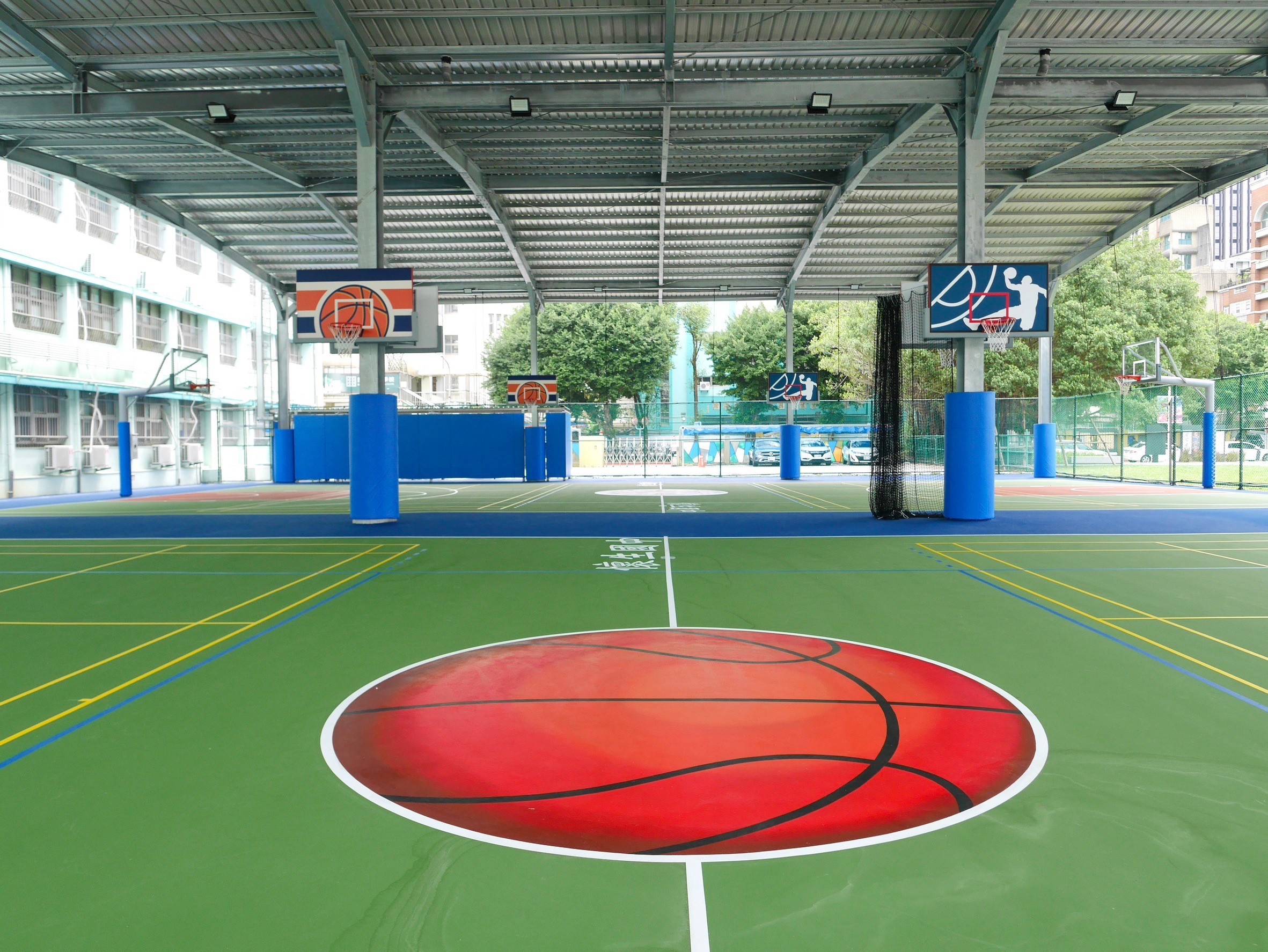 懷生國中建置光電球場，兼顧學生活動品質與市庫開源效益