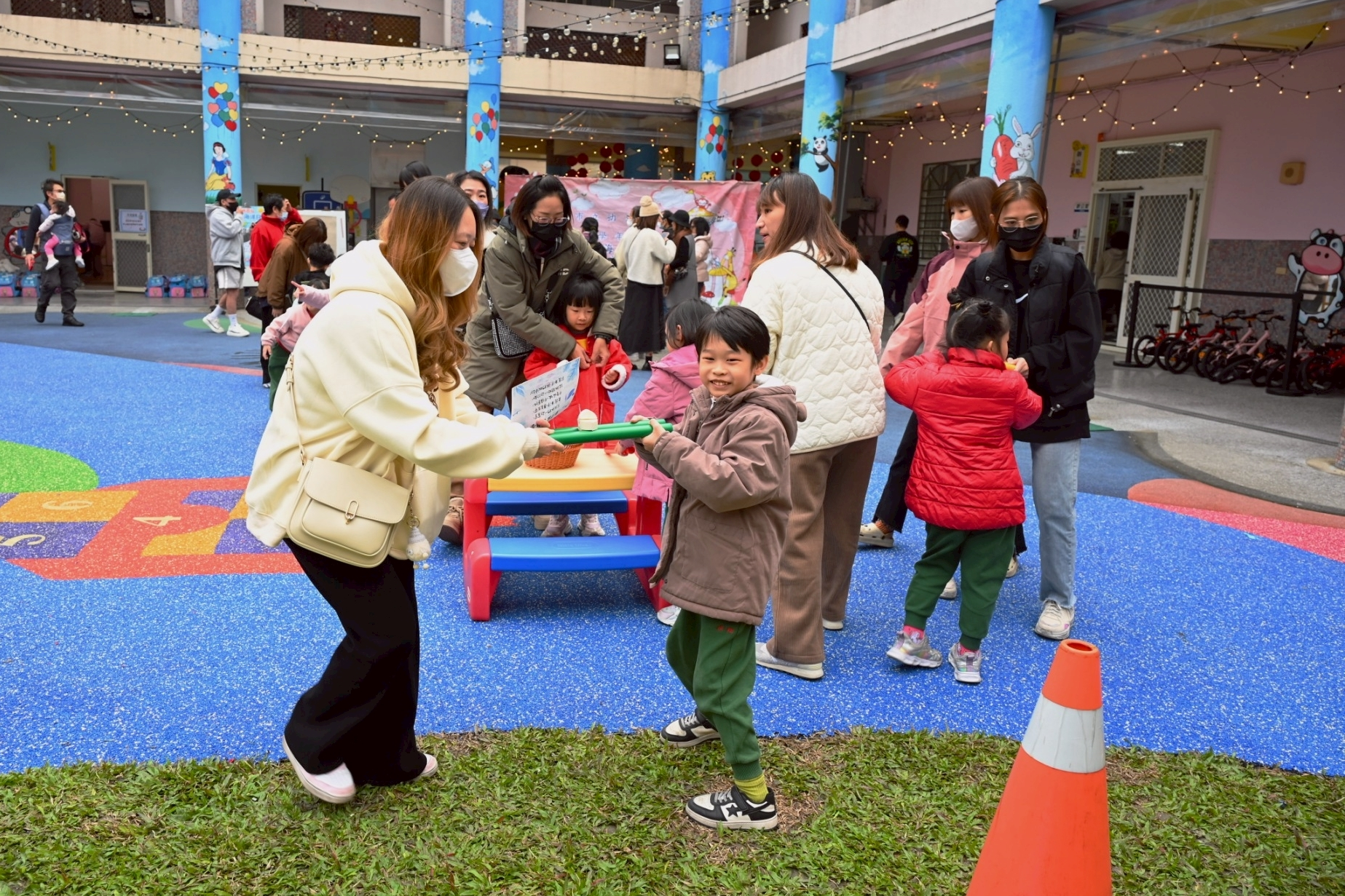 親子一起參與活動
