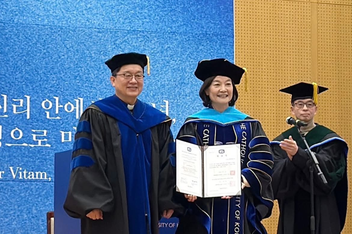 靜宜大學林思伶校長獲頒韓國天主教大學榮譽博士(圖：靜宜大學提供)