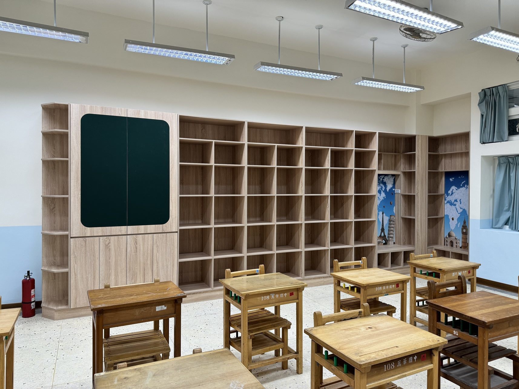 萬華國中建置閱讀全球廊道