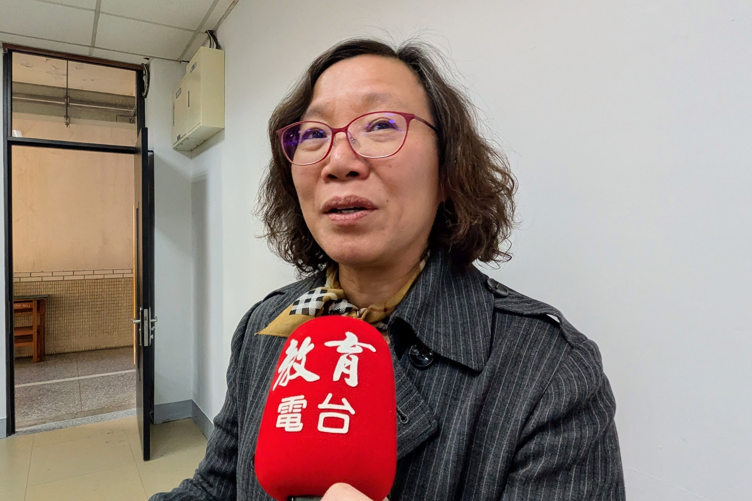 景興國中蔡來淑校長指出，社團跨領域的學習，拓展學生更為宏觀且深入的金融視野