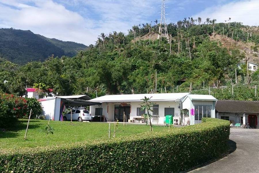 上山看山勢，入門看人意