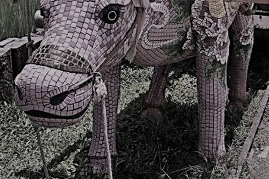 細漢偷挽匏，大漢偷牽牛