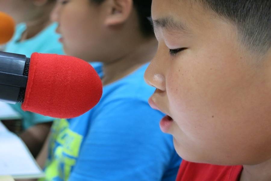 故鄉的詩歌　吳晟／晒穀場