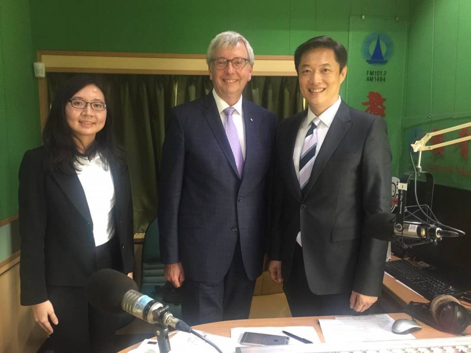 外賓參訪(訪賓:加拿大多倫多大學孟克全球事務學院院長、英國劍橋大學候任校長Dr.Stephen Toope.吳景容主事   )