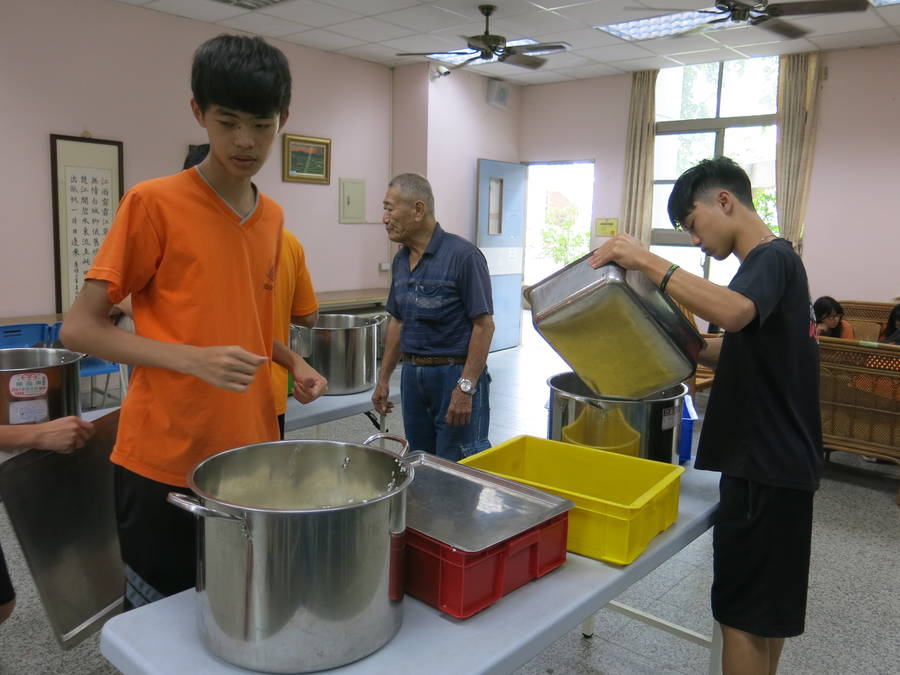 剩食變續食  惠文中學剩食志工團