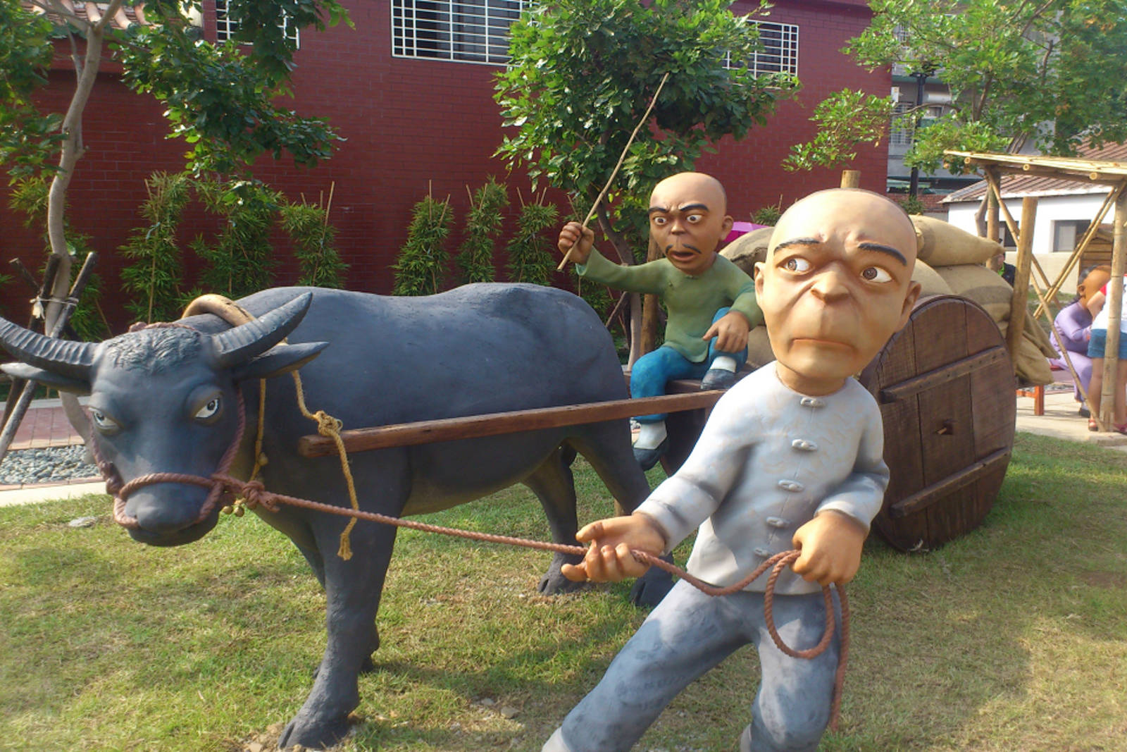 做牛著拖，做人著磨