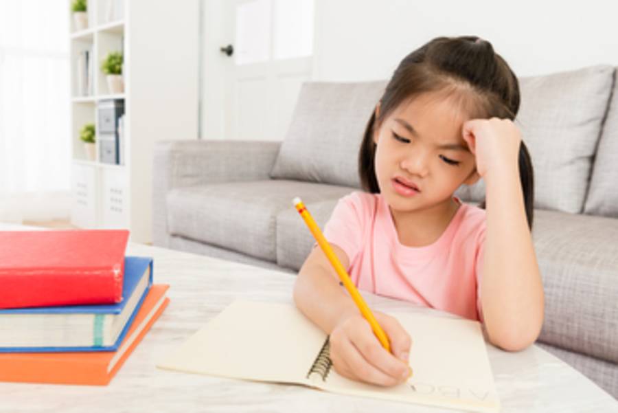 明明沒下雨，為甚麼說take rain check？