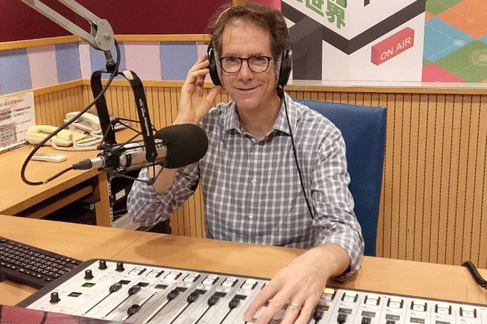 從世界英文頭條到洛杉磯教育人物專訪, 2020英語要贏!!!