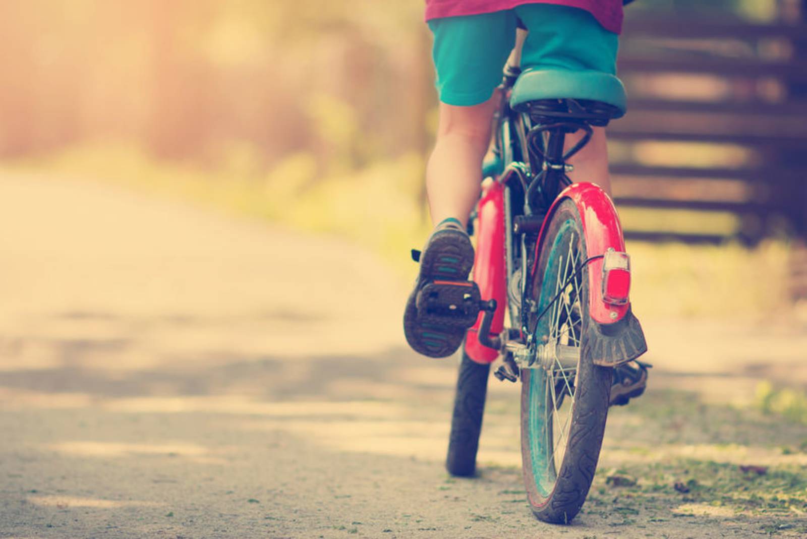 腳踩風火輪-腳踏車