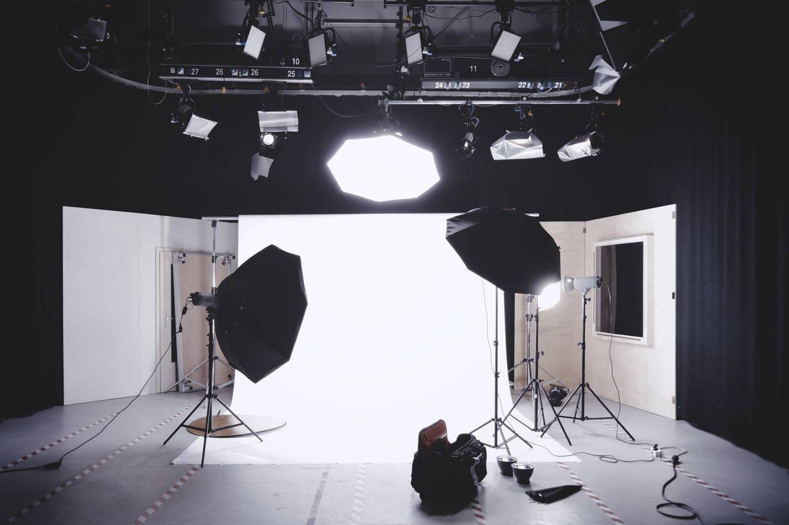 熟悉卻又陌生的職業-平面攝影師