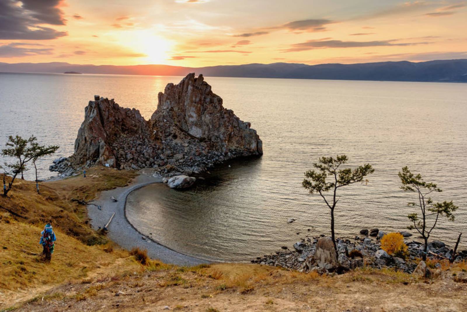 隔離，擁有完整的孤獨、寂靜-《貝加爾湖隱居札記》