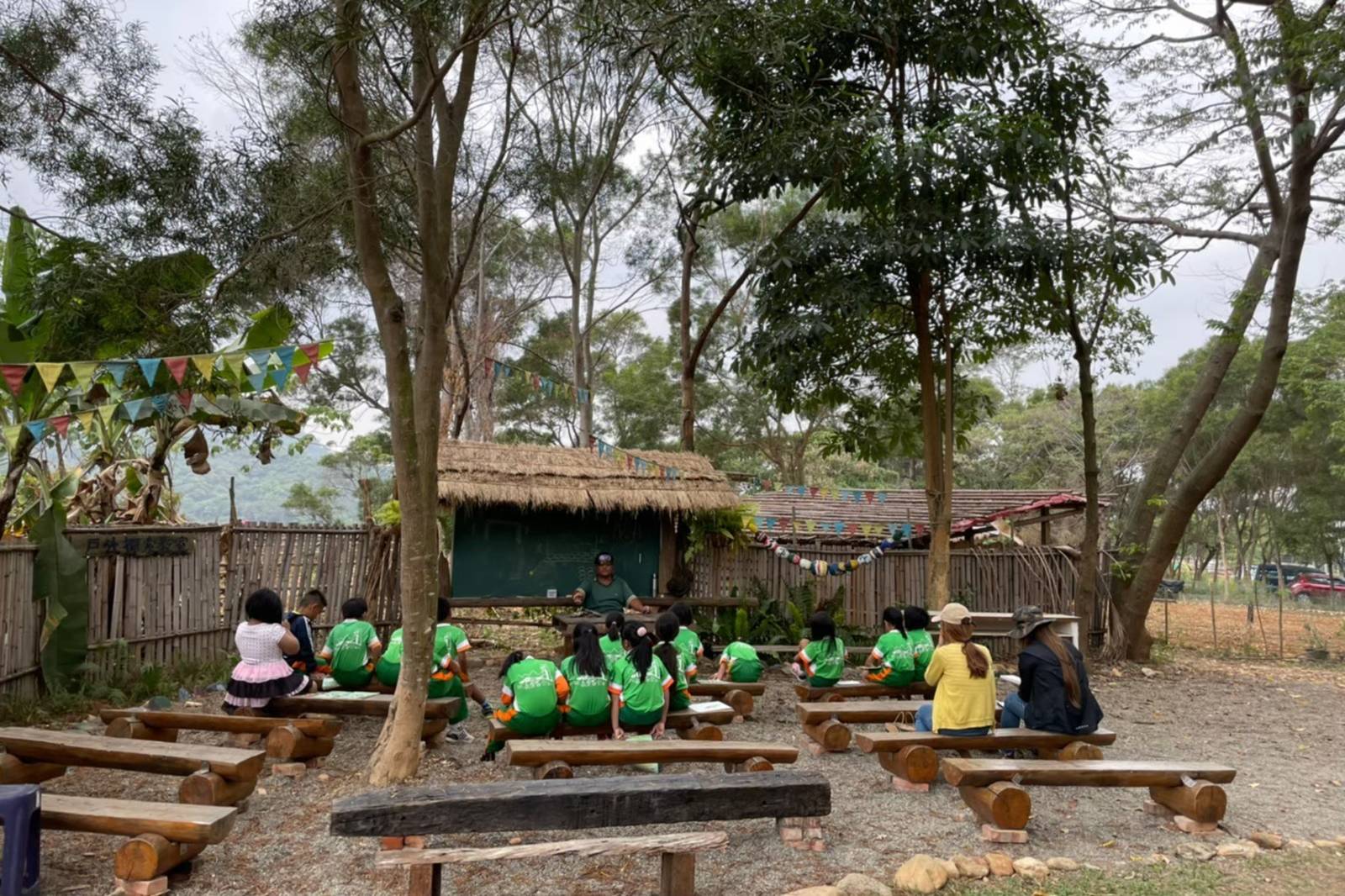 把原民文化當主流教育的長榮百合