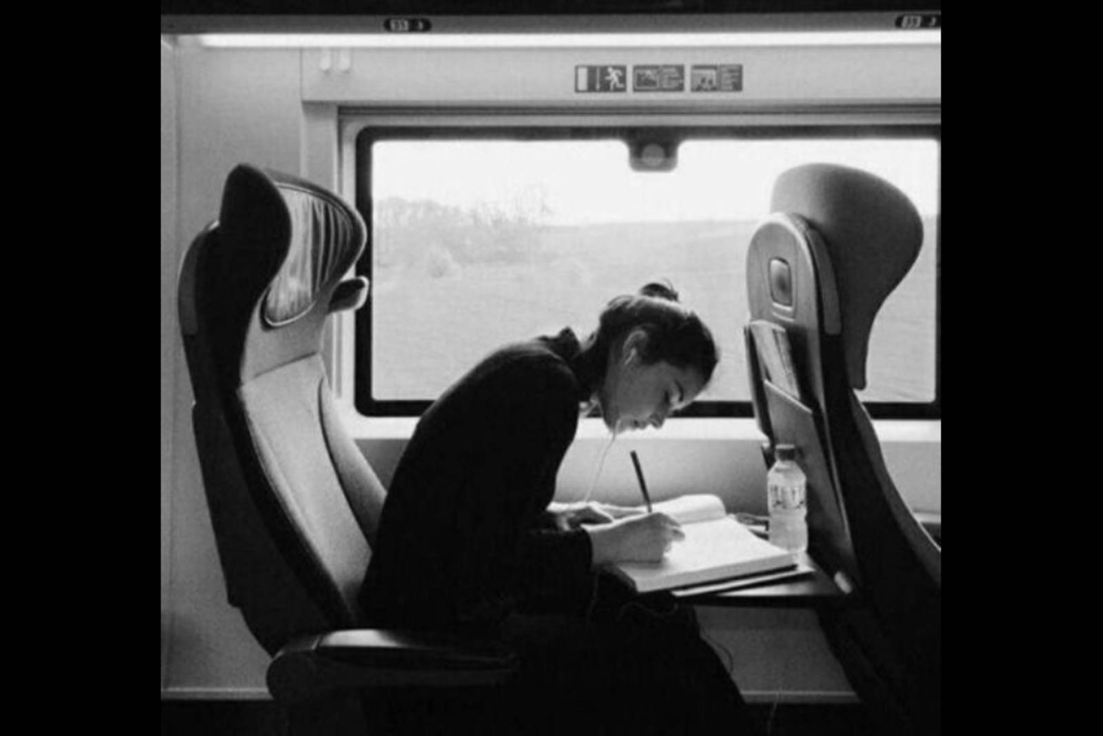 與自己的角色對話—有型的豬小姐