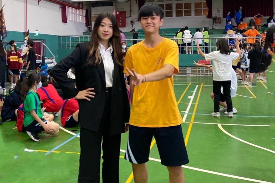 合作無間!團員間的默契，讓我們展現出精彩的表演/新竹高商吉他社