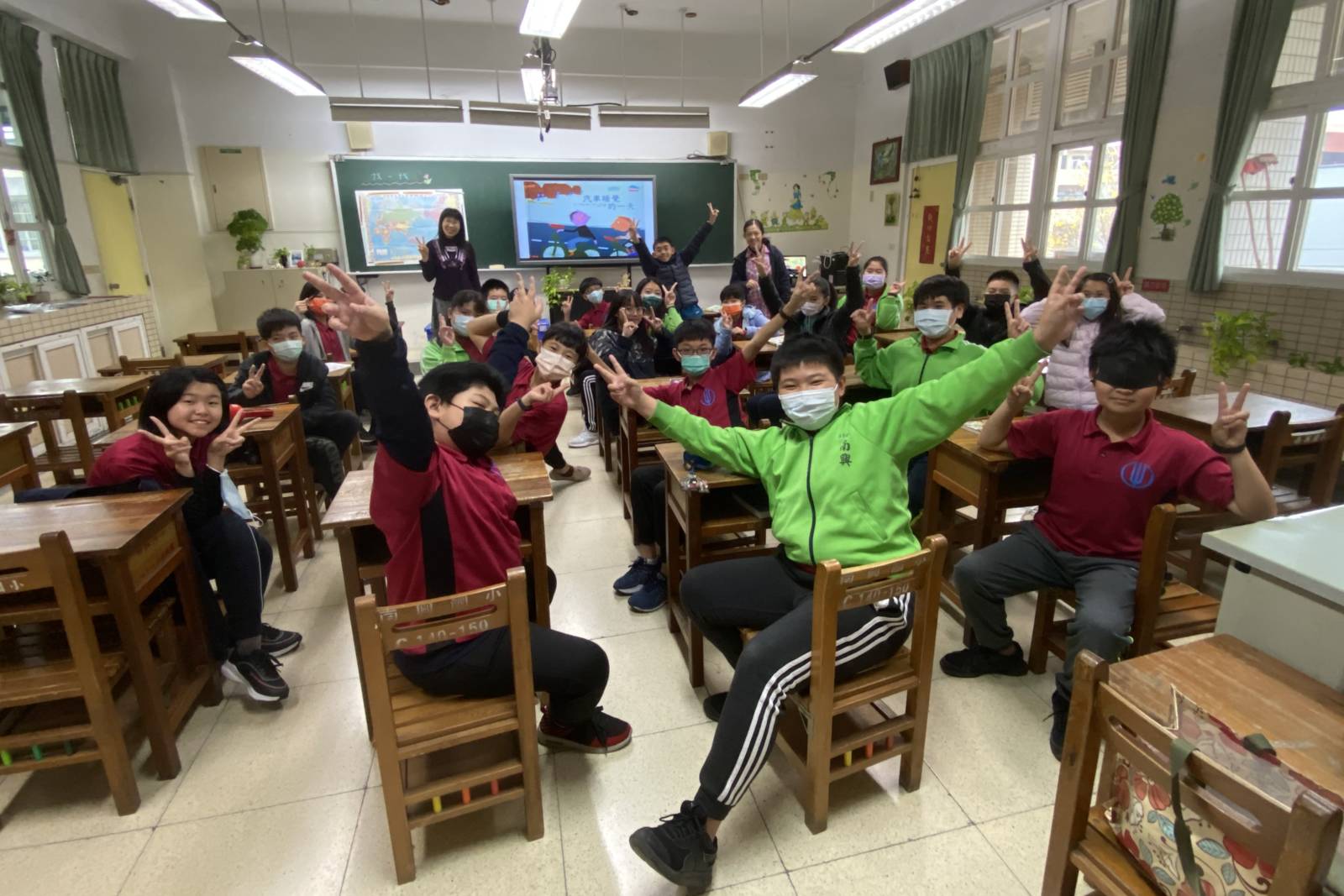 南興國小體驗汽車睡覺的一天