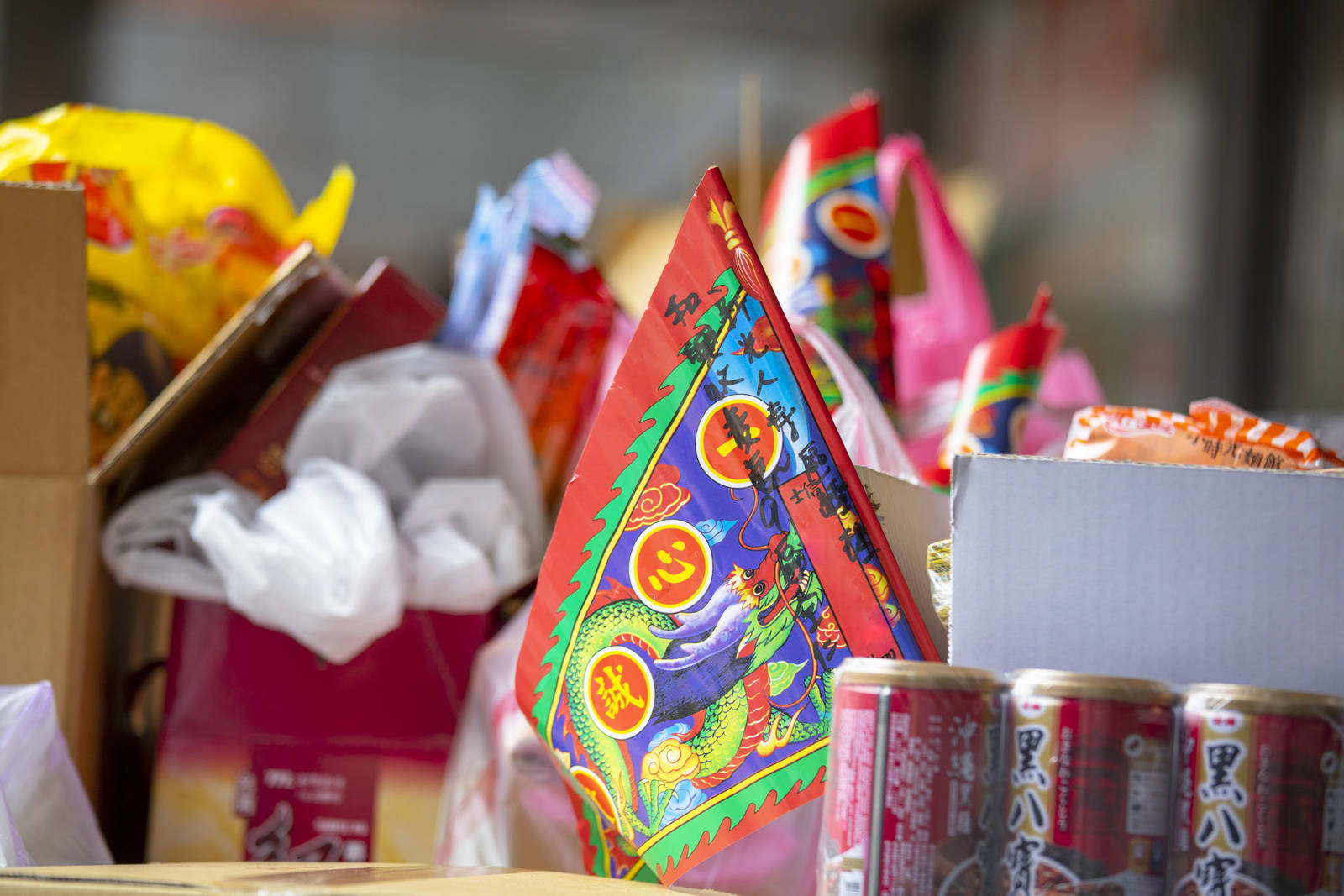 The Custom of the Ghost month (農曆七月)