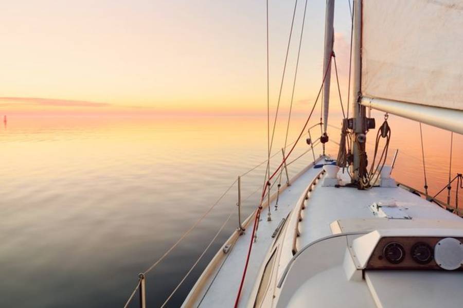 鄭琬融＜在海上＞