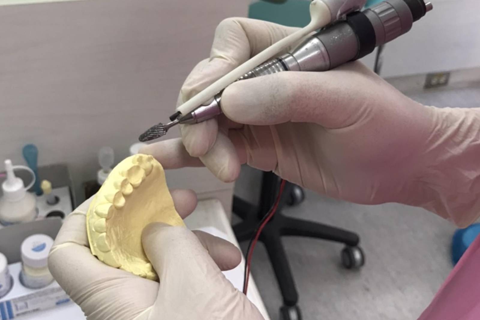 降懸浮微粒功能舒適型牙科手機