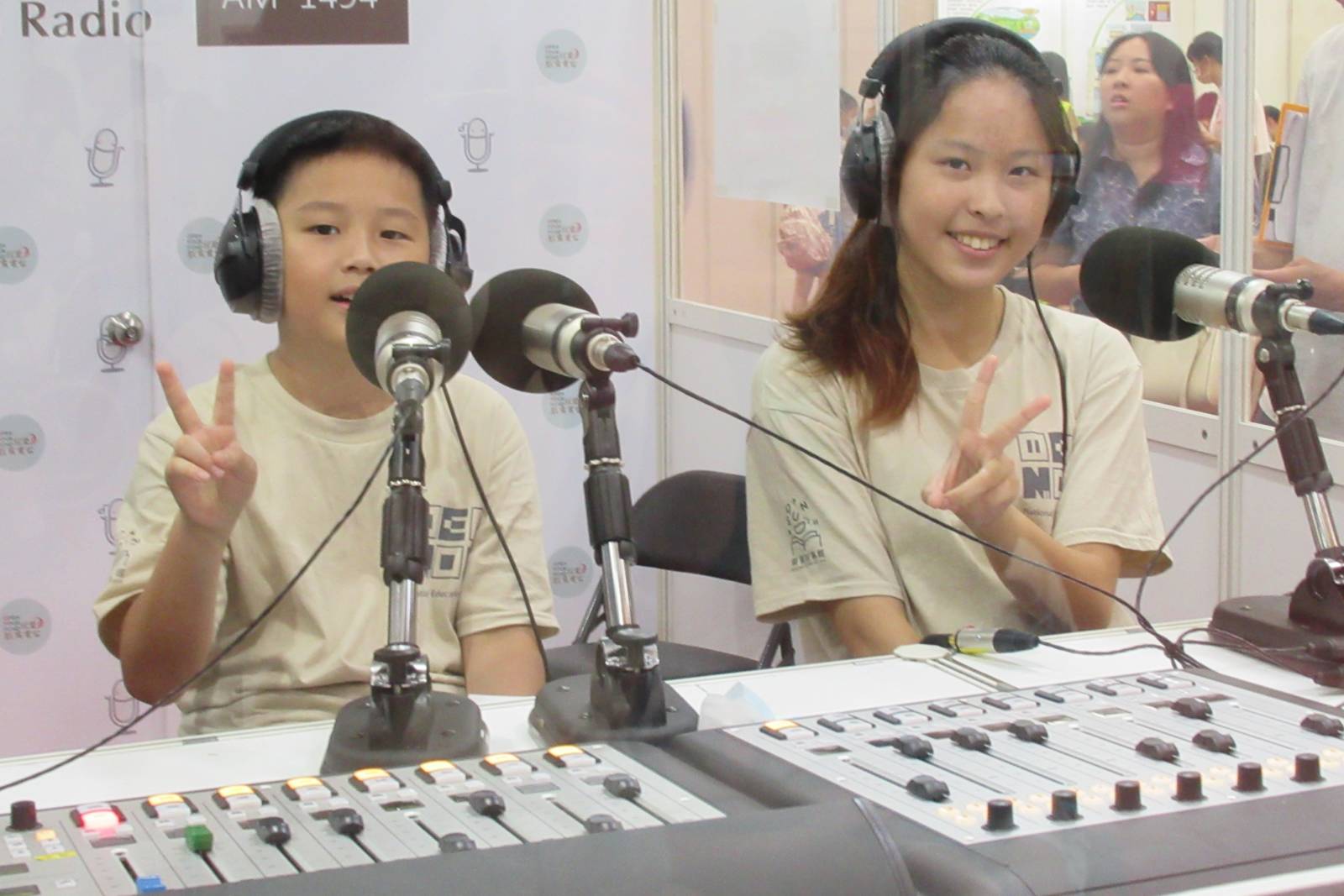 112科展校園主播11點