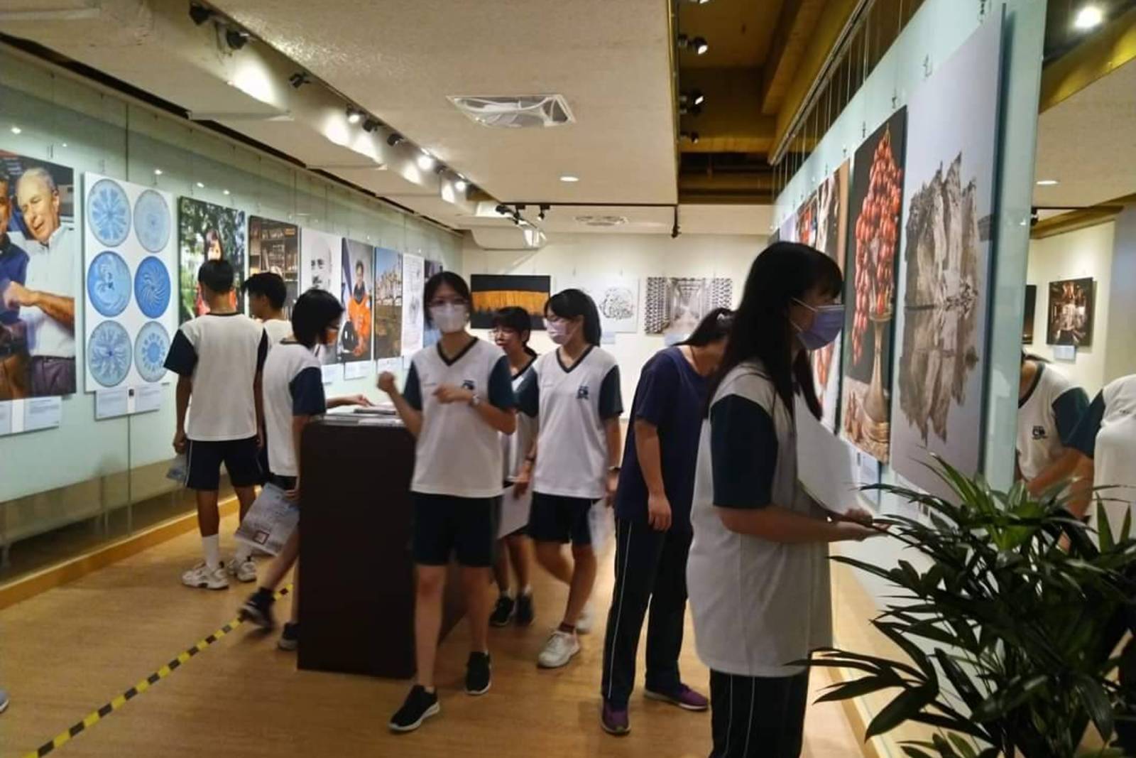 中興高中圖書館-探索自主學習的魔幻圖書館