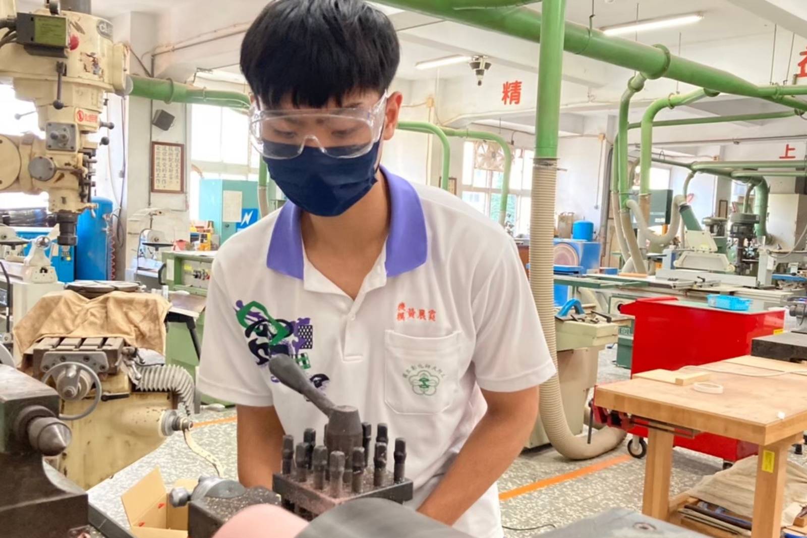 反覆練習 直到夢想到手-外觀模型創作金牌黃晨霆