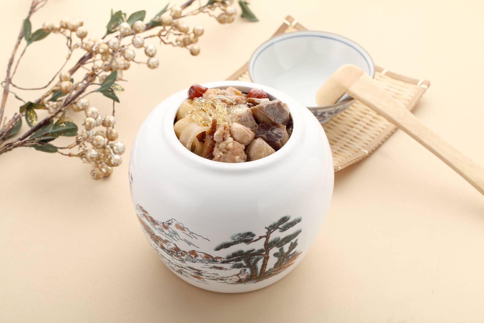 農曆年、年夜飯、滿足｜就是愛閱讀《佛跳牆的由來》