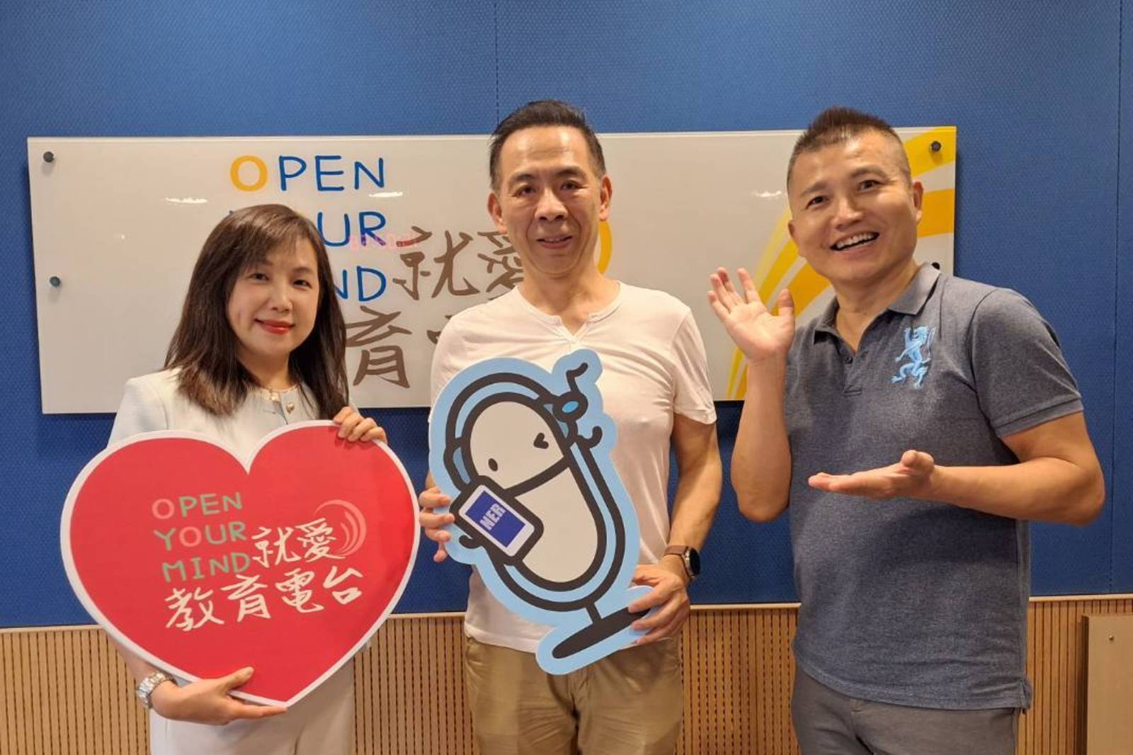 國資圖【通曉圖書的AI 001館員「曉書」 陪你輕鬆聊閱讀】 